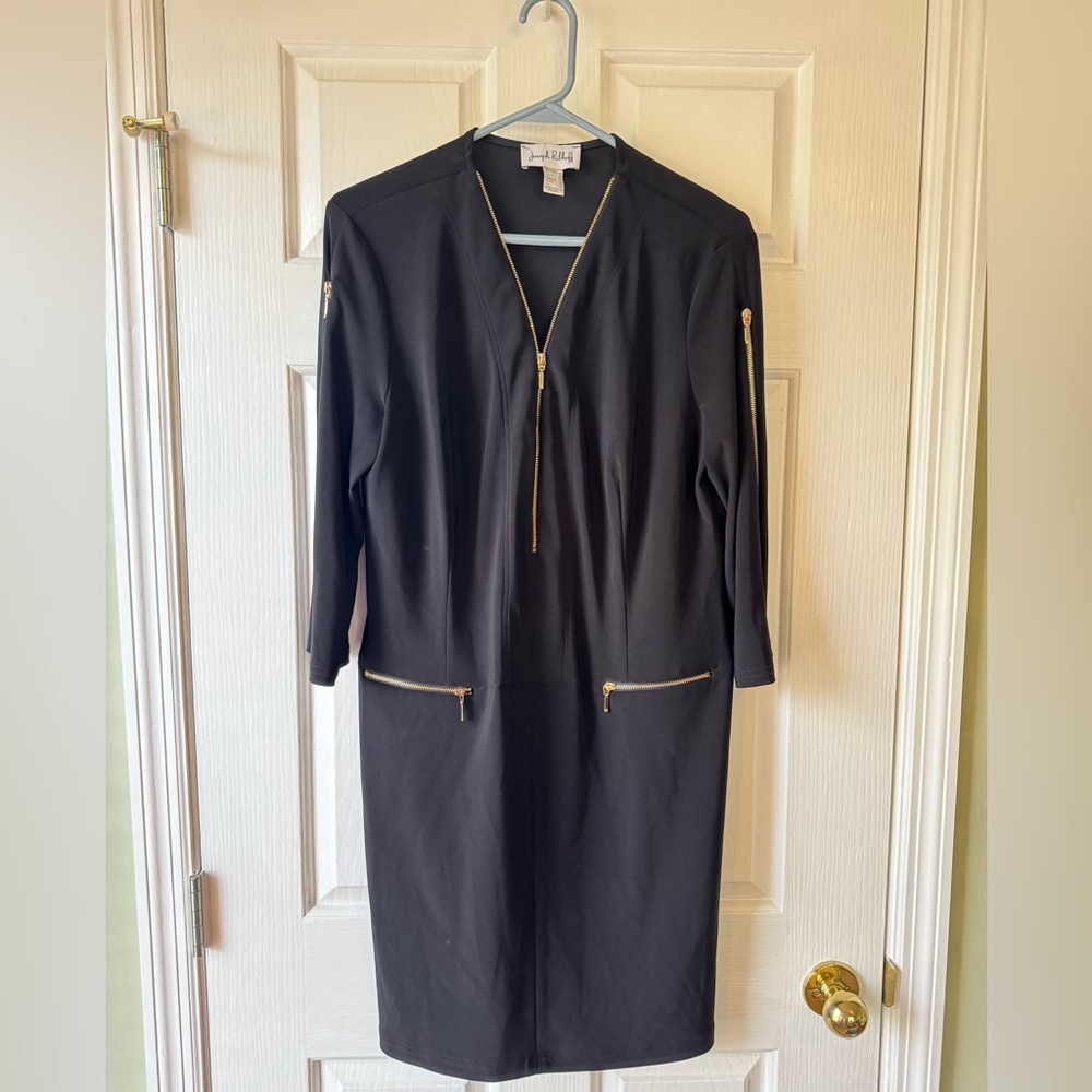 JOSEPH RIBKOFF Black  Zipper Detail Sheath Dress